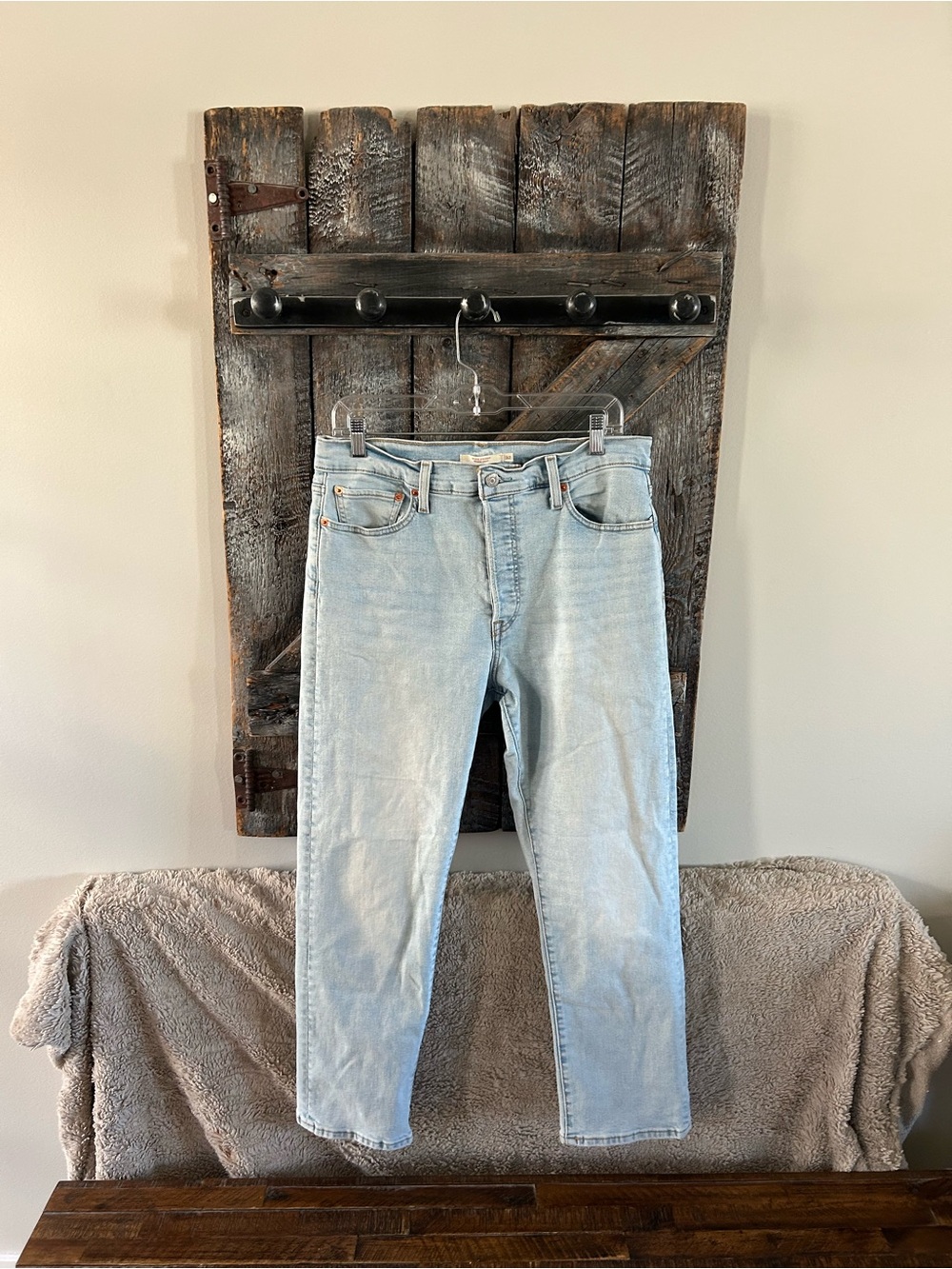 Women's Levi's Light Wash Wedgie Straight Fit Jeans